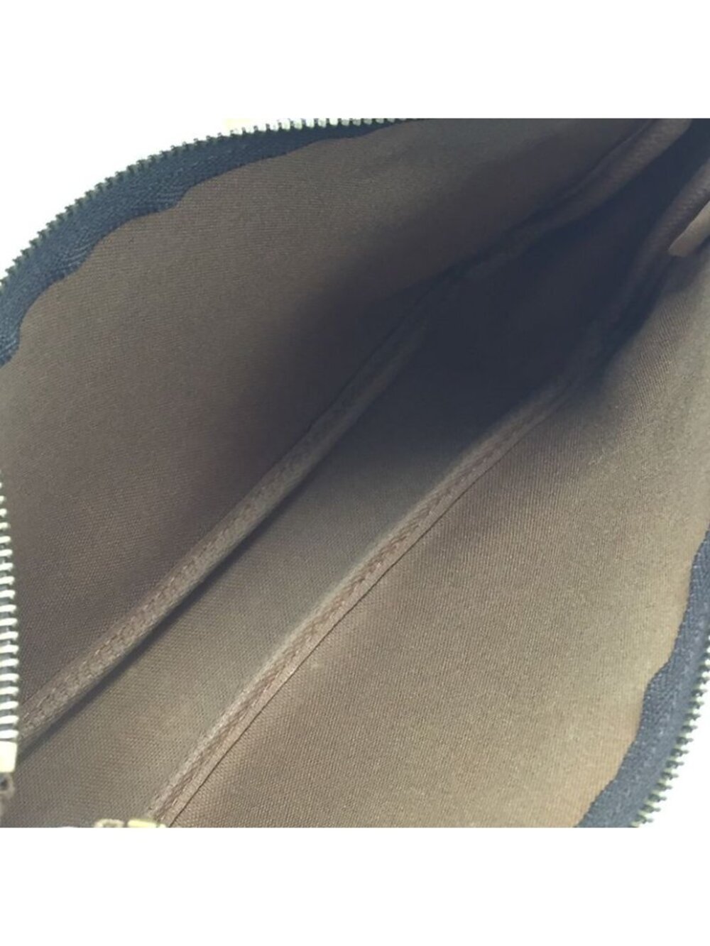 Louis Vuitton Pouch Fastener Tab Missing - Picture 9 of 10